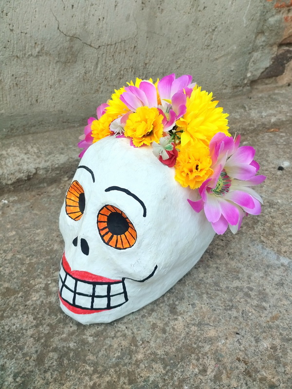 calavera calaca decorativa 15-18x13_5x20 1u